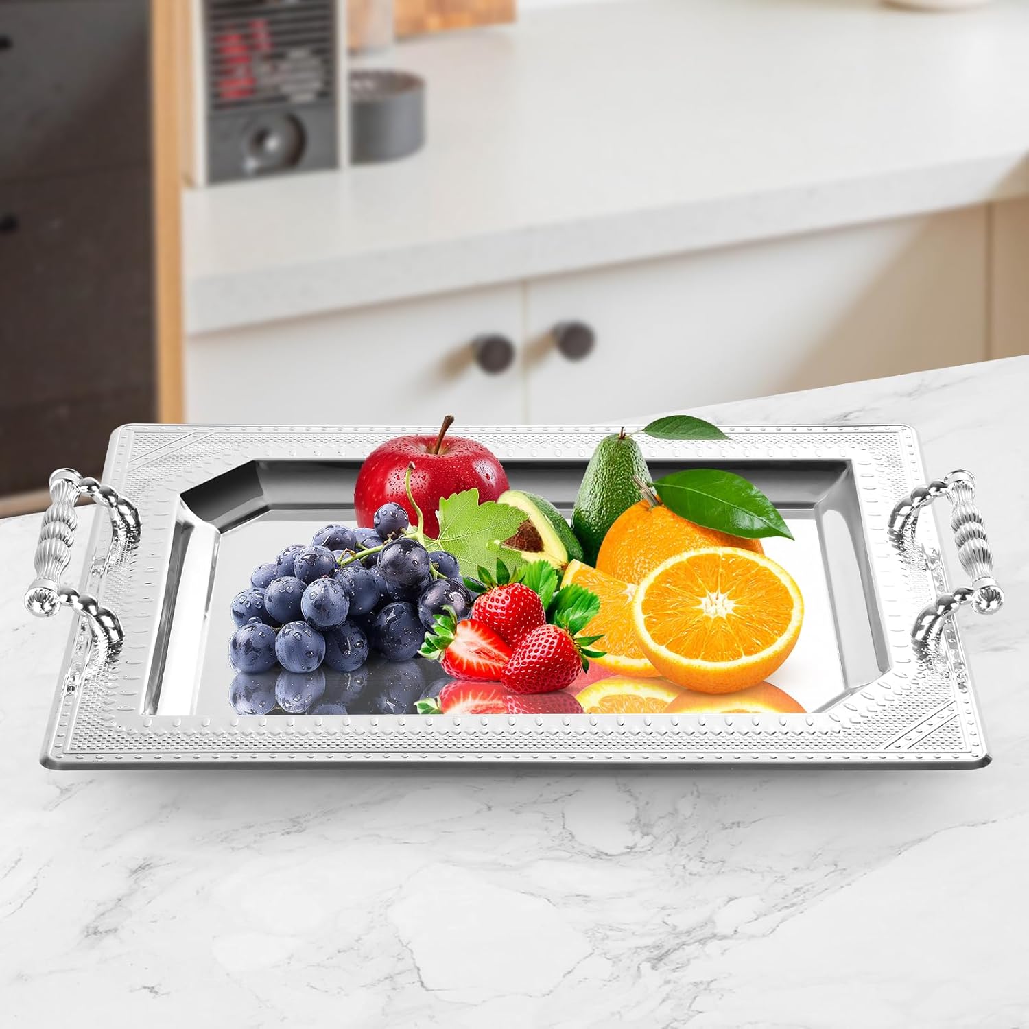 Elegantes HOMELUX Serviertablett für moderne Badezimmerdekor