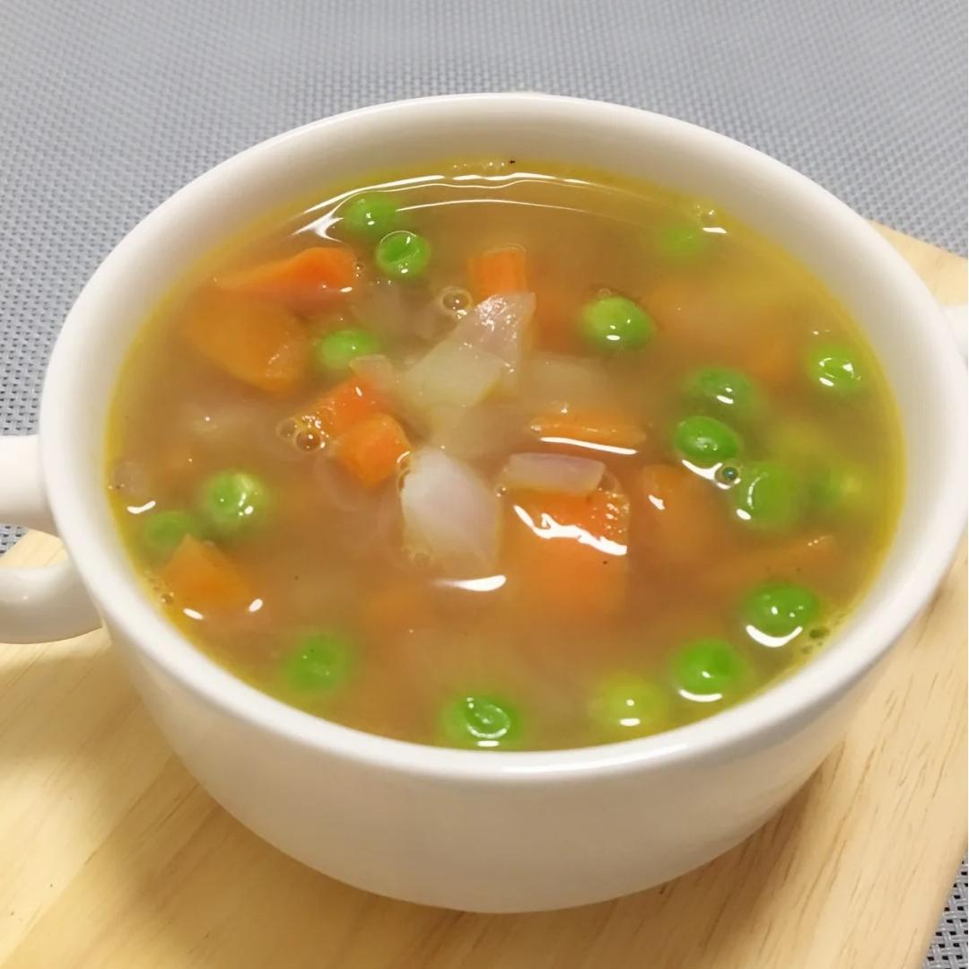 Das Geheimnis der Oma-Erbsensuppe & der perfekte HOMELUX Kochtopf